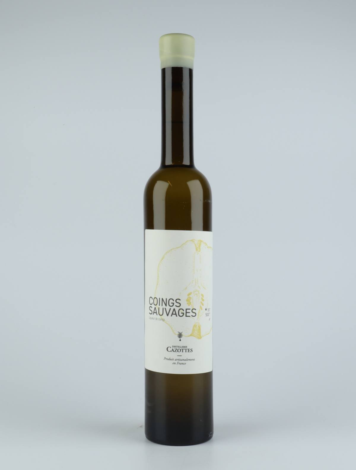 A bottle 2017 Liqueur de Coing Sauvage Spirits from Laurent Cazottes, Tarn in France