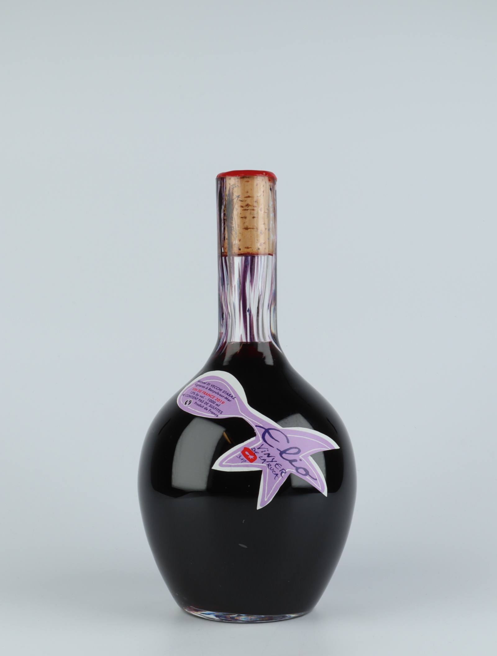 A bottle 2019 Elio Rødvin from Vinyer de la Ruca, Roussillon in Frankrig