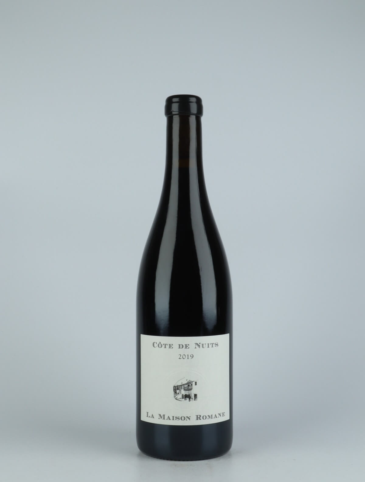 A bottle 2019 Côtes de Nuits Villages Rødvin from La Maison Romane, Bourgogne in Frankrig