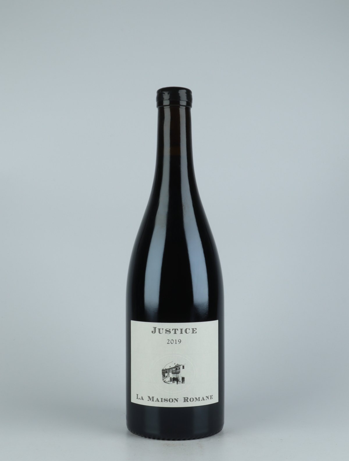 A bottle 2019 Gevrey Chambertin - La Justice Rødvin from La Maison Romane, Bourgogne in Frankrig