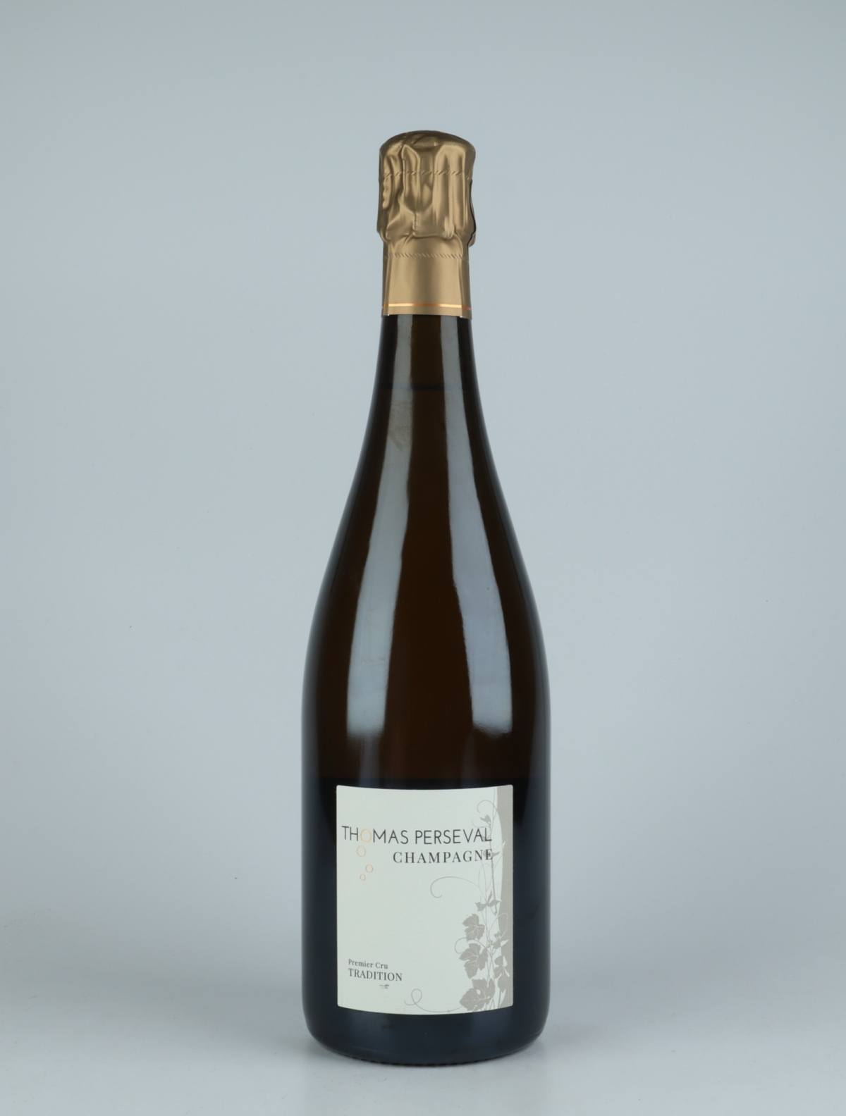 A bottle 2018 Tradition 1. Cru Mousserende from Thomas Perseval, Champagne in Frankrig