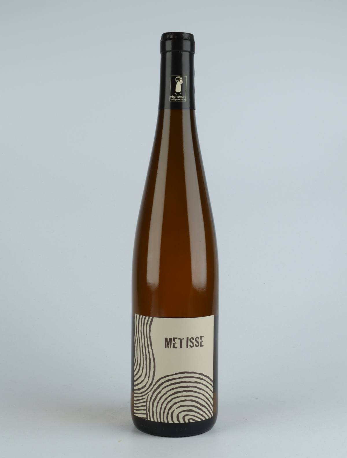 A bottle 2020 Métisse Orange vin from Ruhlmann Dirringer, Alsace in Frankrig