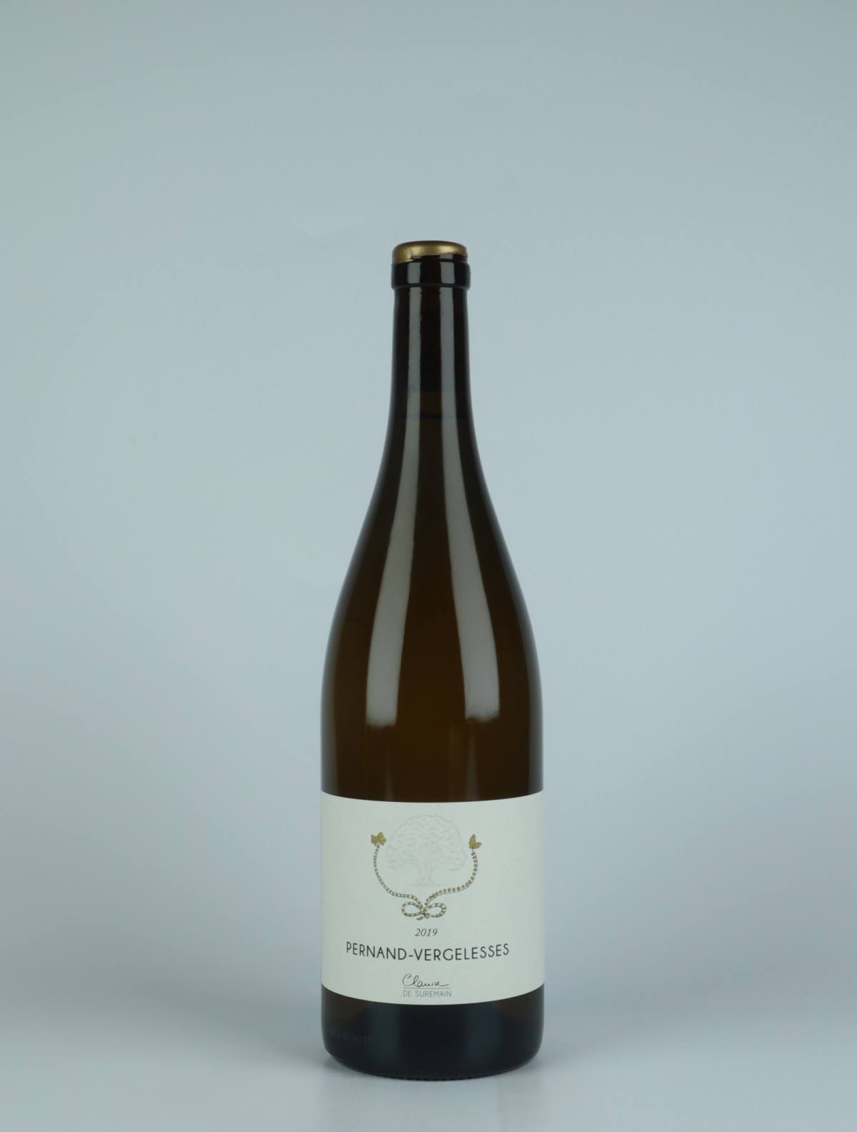 A bottle 2019 Pernand-Vergelesses Hvidvin from Clarisse de Suremain, Bourgogne in Frankrig