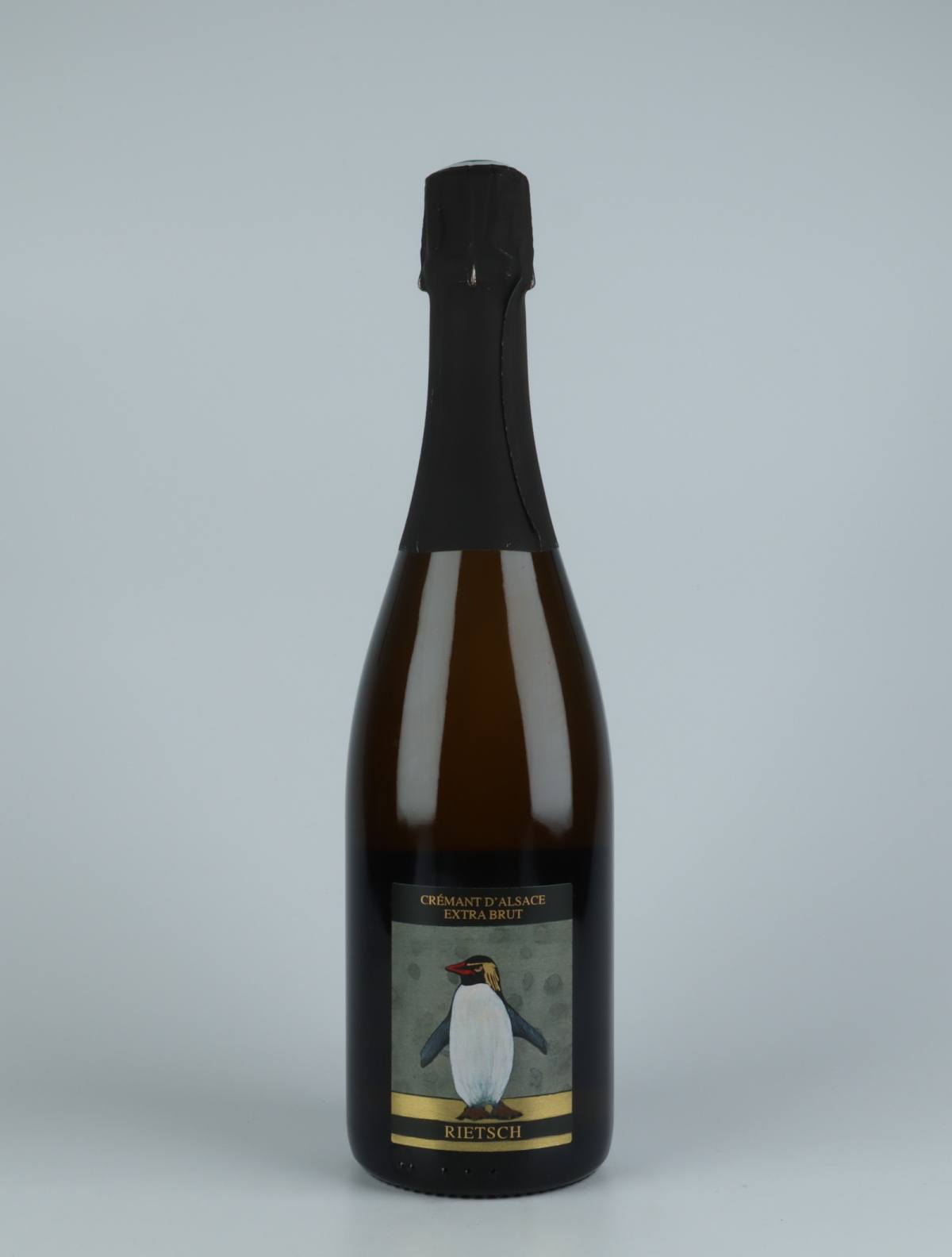 A bottle N.V. Cremant - Extra Brut (17/18) Mousserende from Domaine Rietsch, Alsace in Frankrig