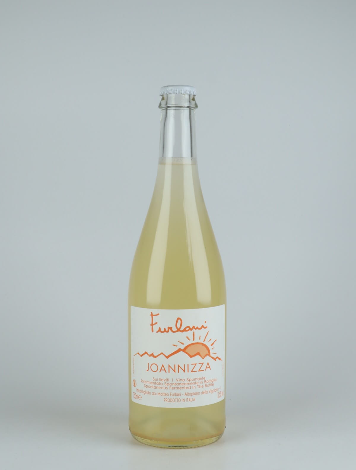 A bottle 2020 Joannizza Sparkling from Cantina Furlani, Alto Adige in Italy