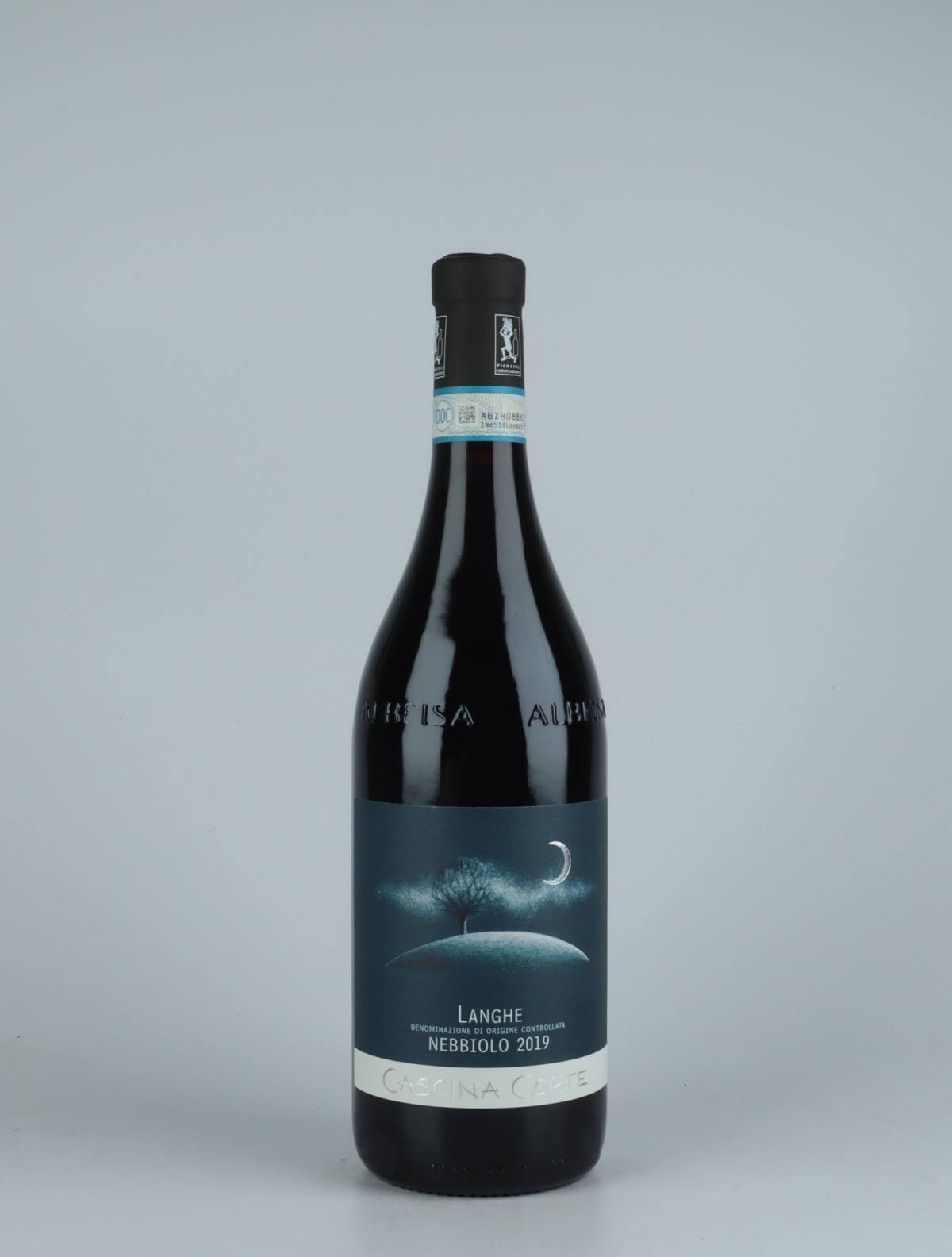 A bottle 2019 Langhe Nebbiolo Rødvin from Cascina Corte, Piemonte in Italien