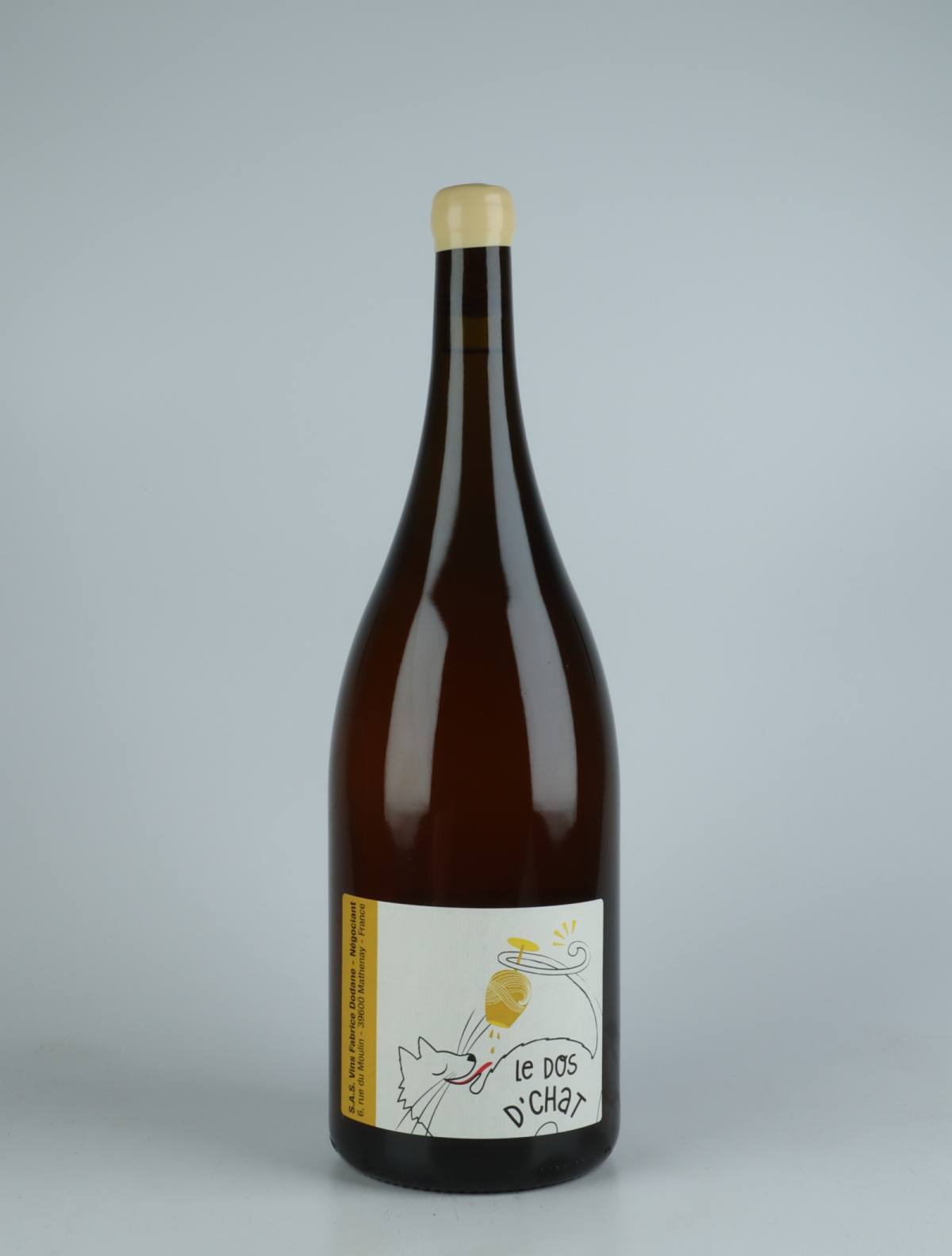 A bottle 2020 Chardonnay Les Corvées Hvidvin from Fabrice Dodane, Jura in Frankrig