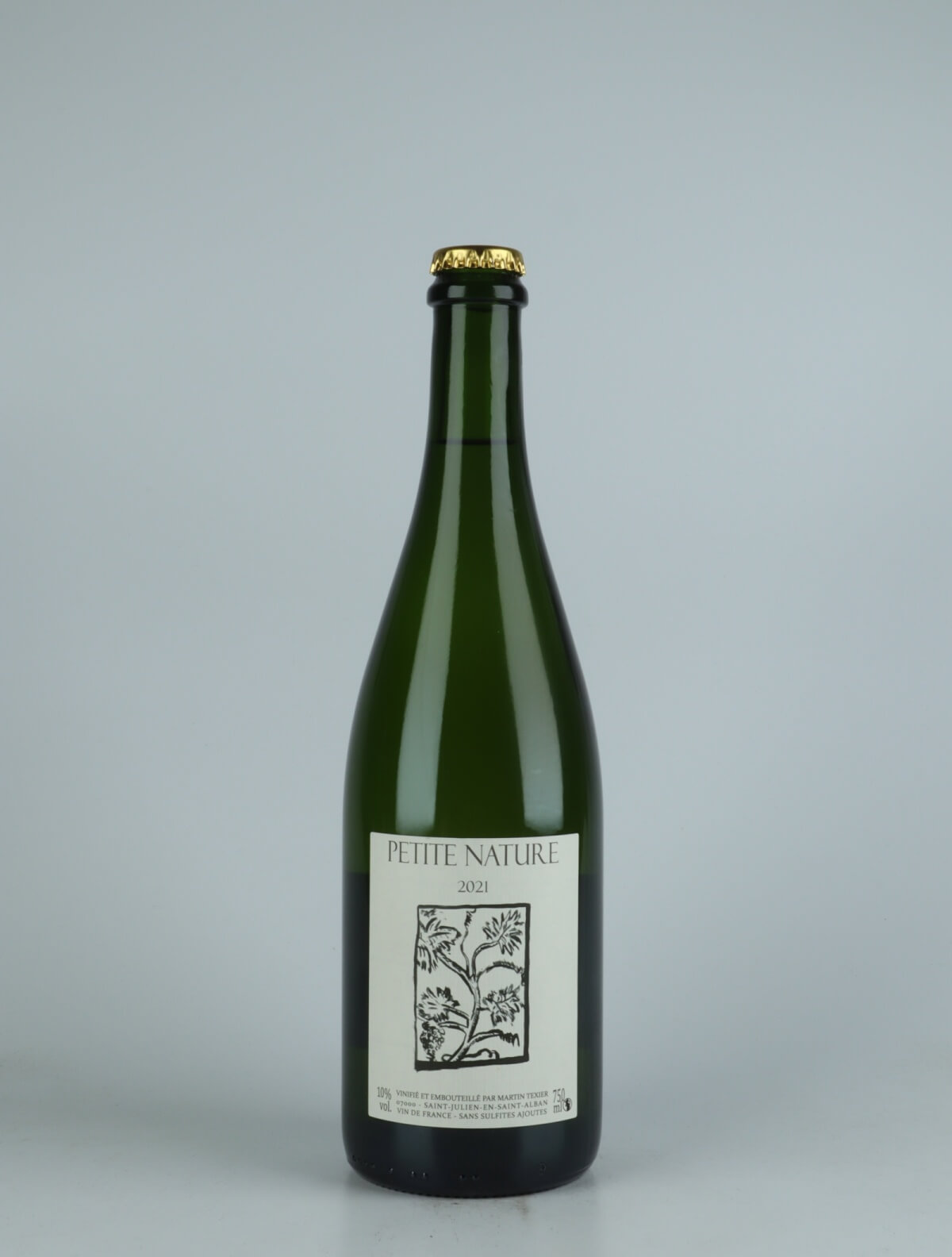 A bottle 2021 Petite Nature Mousserende from Martin Texier, Rhône in Frankrig