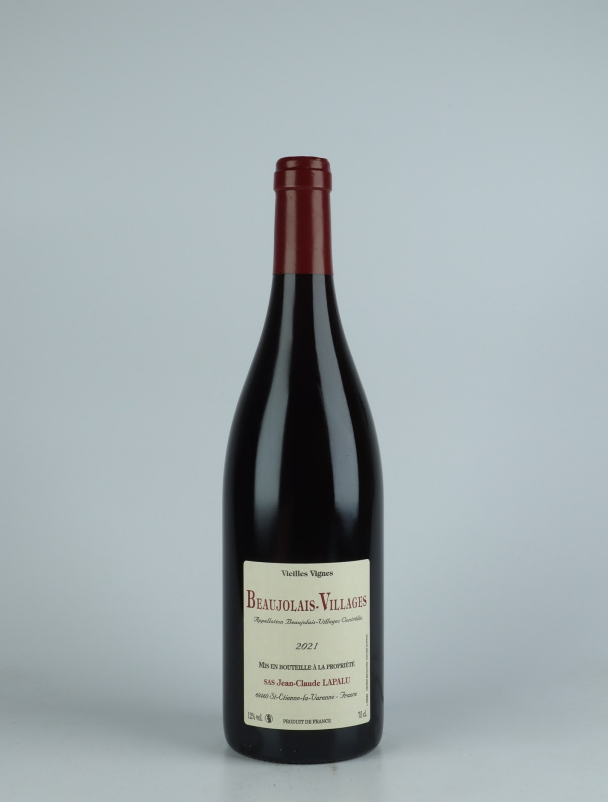 A bottle 2021 Beaujolais Villages - Vieilles Vignes Rødvin from Jean-Claude Lapalu, Beaujolais in Frankrig