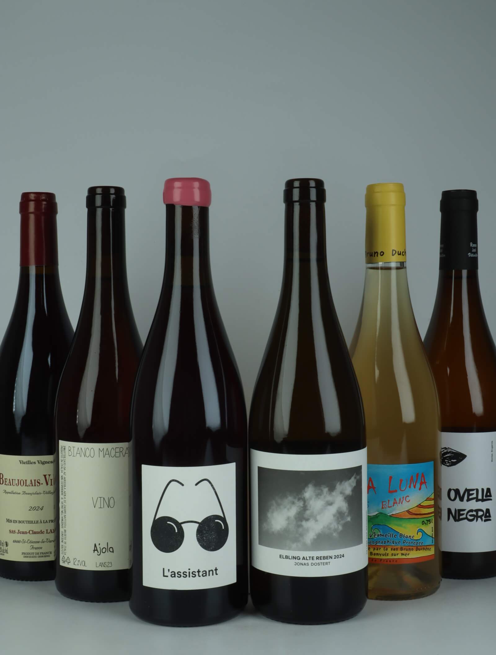 A bottle August Favoritter from , in