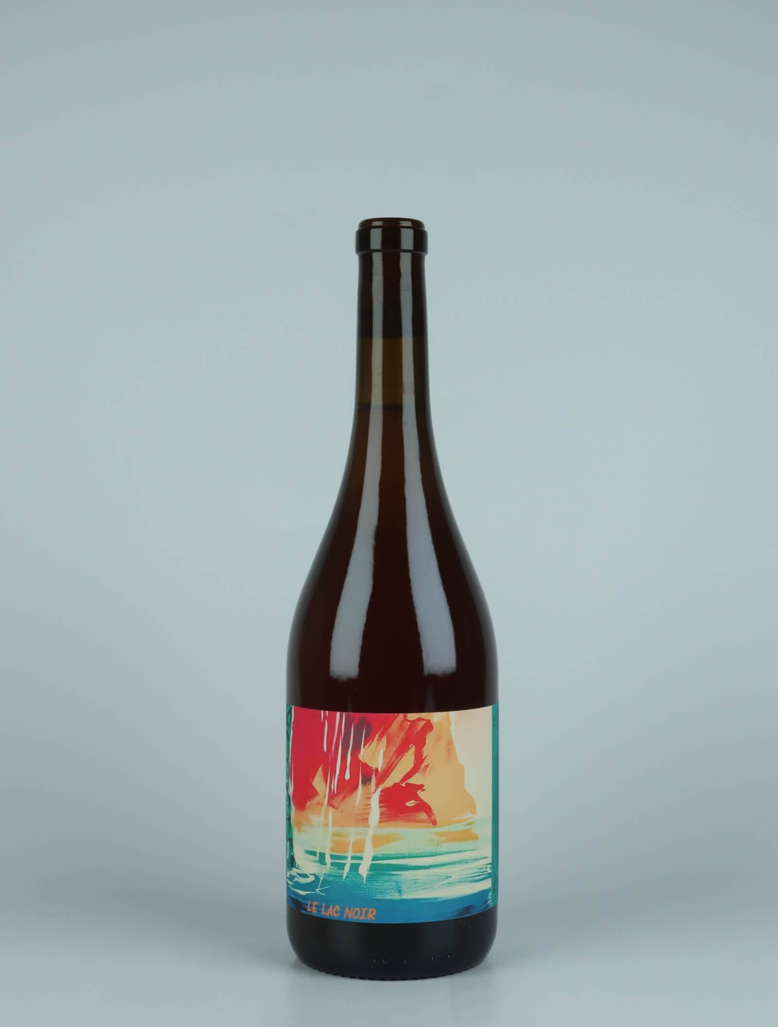 A bottle 2020 Le Lac Noir Orange vin from Ad Vinum, Gard in Frankrig