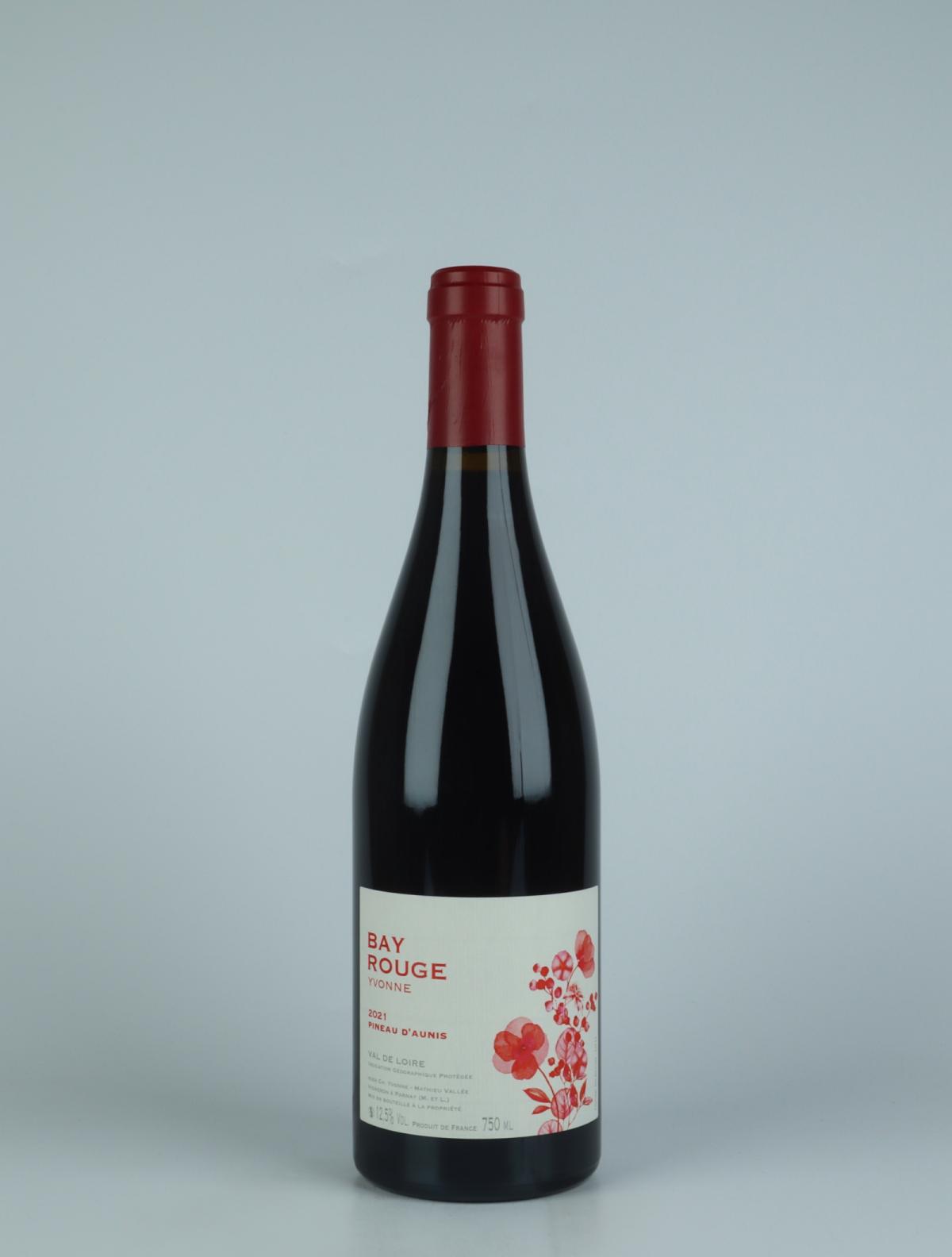 A bottle 2021 Saumur Champigny - Cuvée Bay Rouge Rødvin from Château Yvonne, Loire in Frankrig