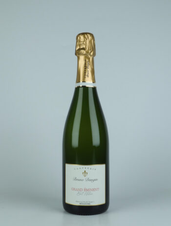 A bottle N.V. Crémant Brut Nature - Grand Éminent Sparkling from Domaine Bruno Dangin, Burgundy in France