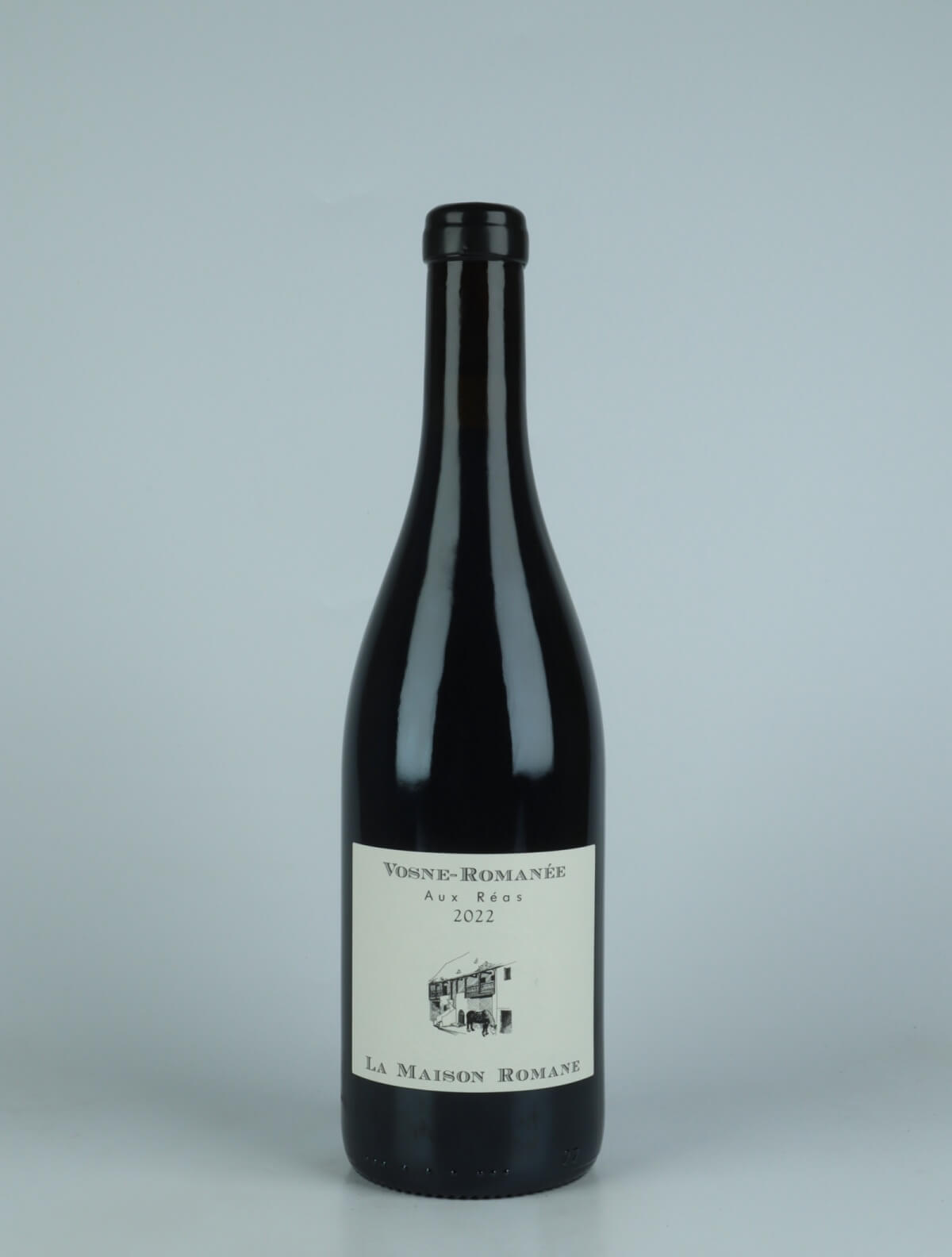 A bottle 2022 Vosne Romanée - Aux Réas Rødvin from La Maison Romane, Bourgogne in Frankrig