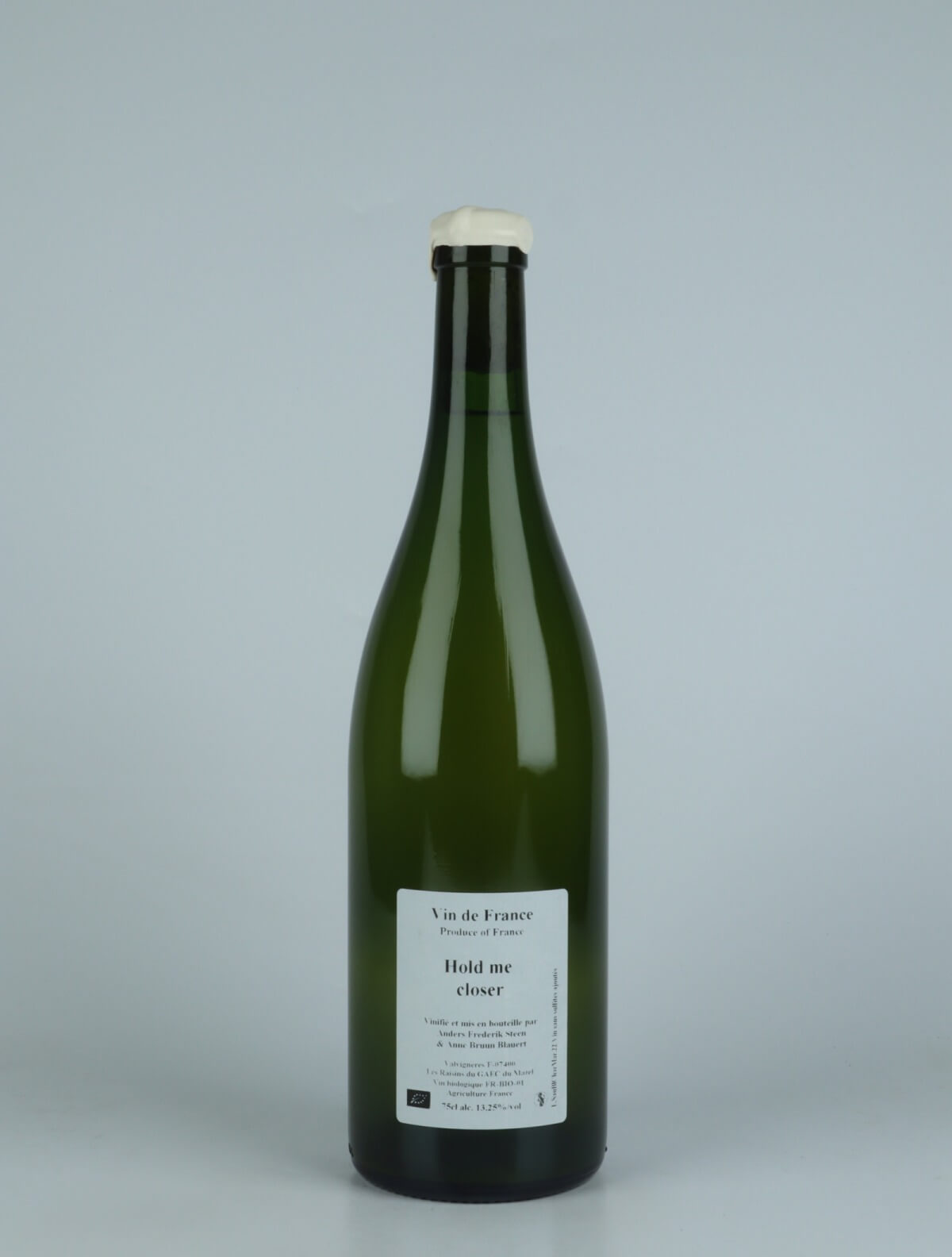 A bottle 2022 Hold me closer Hvidvin from Anders Frederik Steen &amp; Anne Bruun Blauert, Ardèche in Frankrig