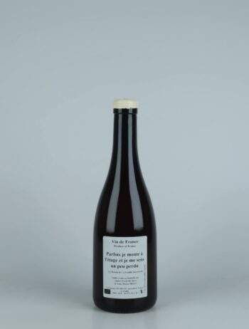 A bottle 2018 Parfois je monte à l'étage et je me sens un peu perdu White wine from Anders Frederik Steen & Anne Bruun Blauert, Ardèche in France