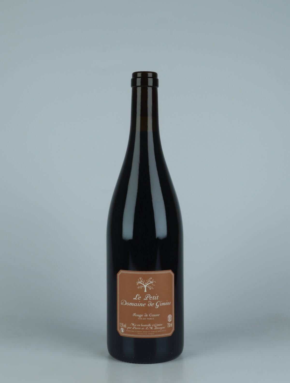 A bottle 2022 Rouge de Causse Rødvin from Le Petit Domaine de Gimios, Roussillon in Frankrig