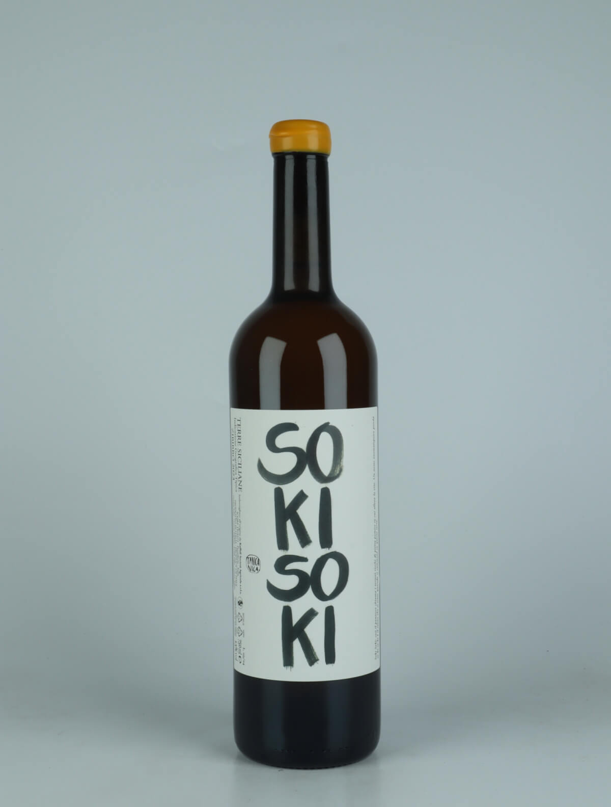 A bottle 2023 Soki Soki Orange vin from Tanca Nica, Sicilien in Italien