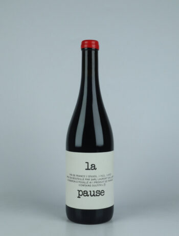 A bottle 2023 La Pause Red wine from Laurent Saillard, Loire in France