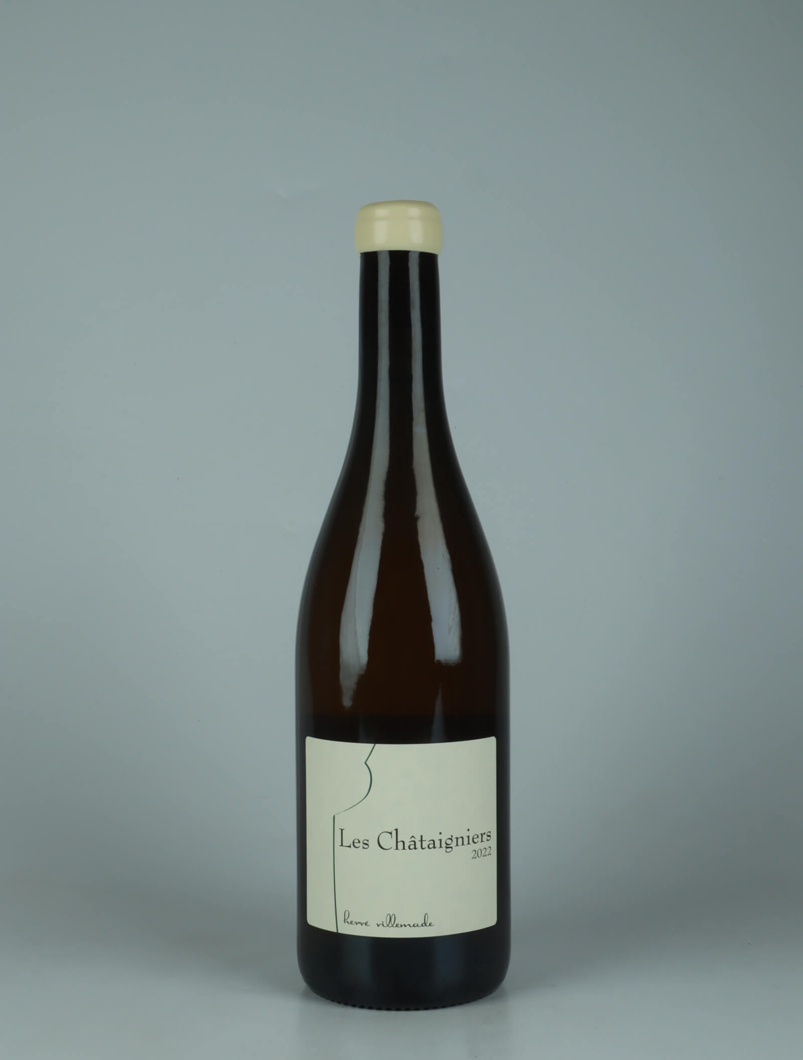 A bottle 2022 Cour-Cheverny - Les Châtaigniers White wine from Hervé Villemade, Loire in France