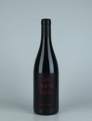 A bottle 2020 Les Grands Ponts Red wine from Yann Durieux, Burgundy in France