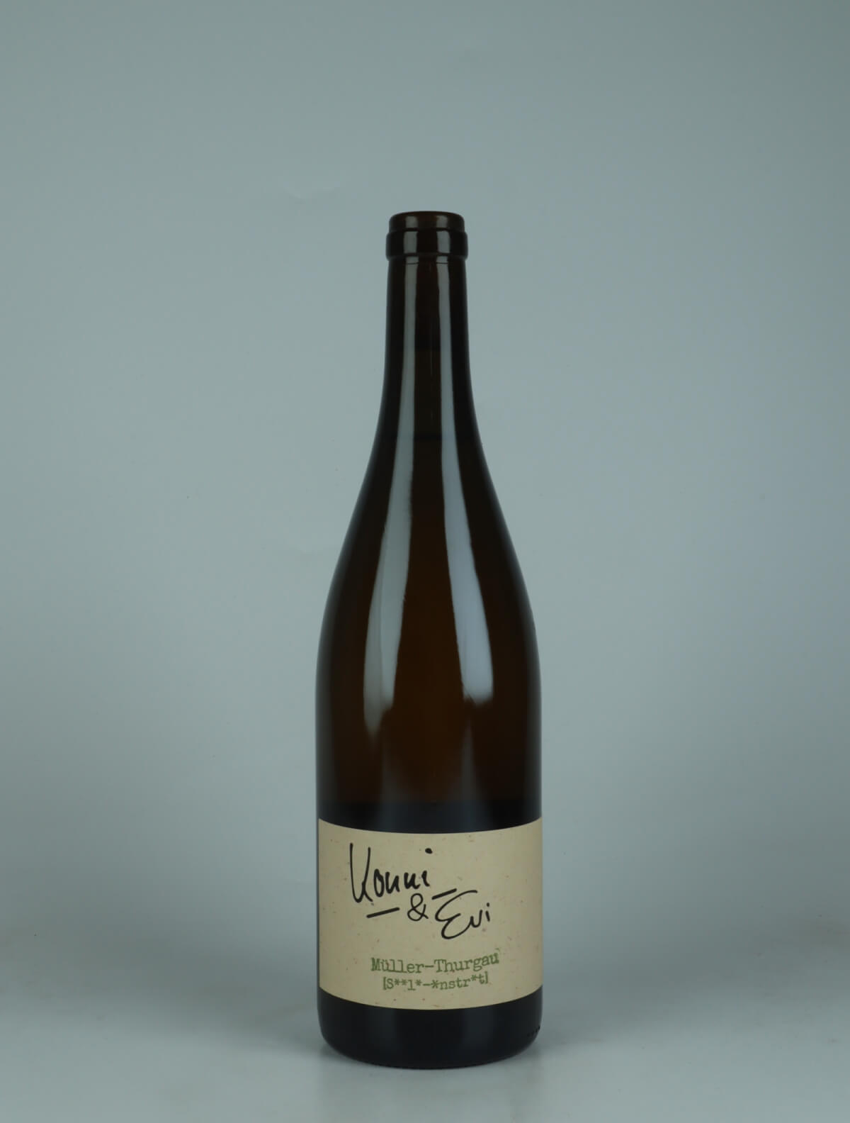 A bottle 2022 Müller-Thurgau White wine from Konni & Evi, Saale-Unstrut in Germany