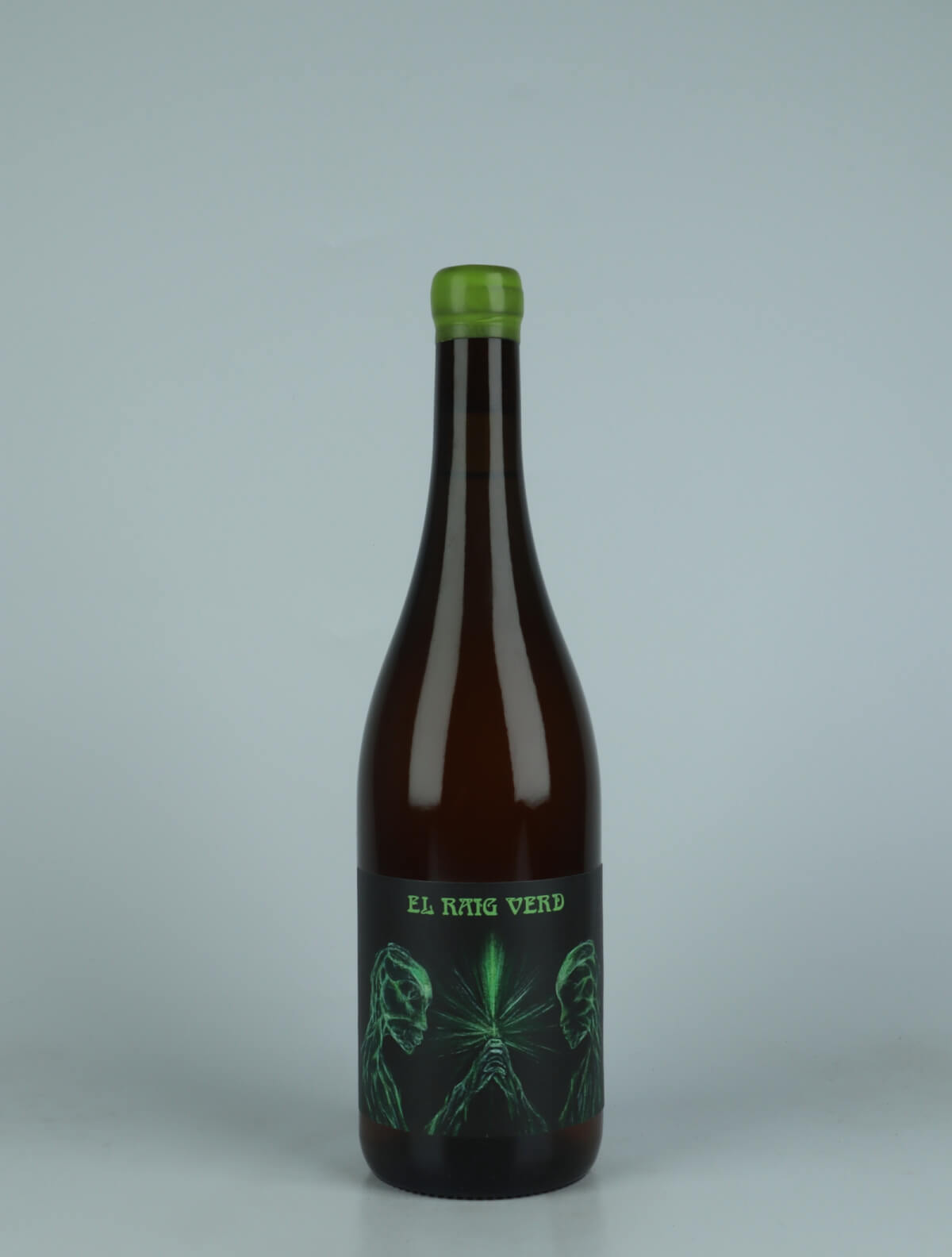 A bottle 2023 Raig Verd Orange vin from Celler la Salada, Penedès in Spanien