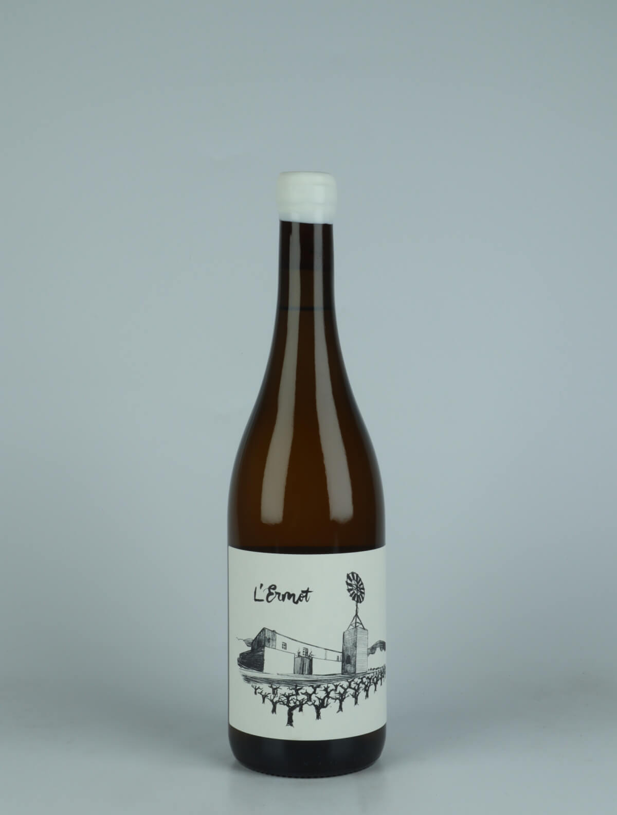 A bottle 2023 L'Ermot Hvidvin from Celler la Salada, Penedès in Spanien
