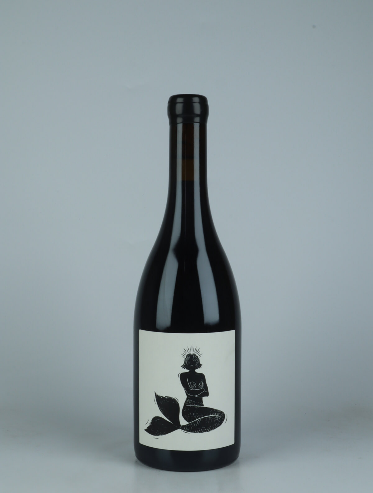 A bottle 2023 Bourgogne Rouge - "Gueule d'Amour" Rødvin from Vin Noé, Bourgogne in Frankrig