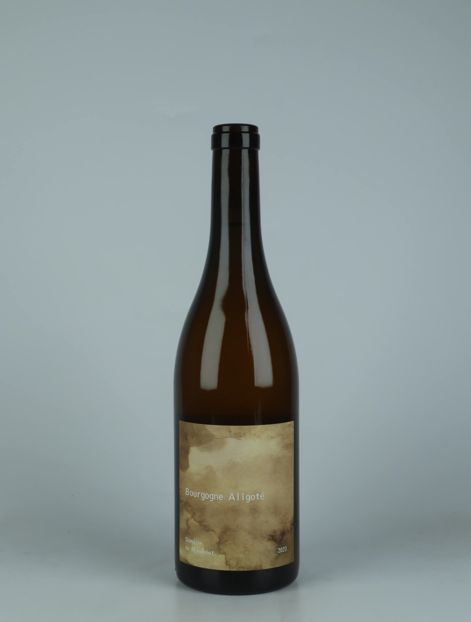 A bottle 2023 Bourgogne Aligoté Hvidvin from Domaine de Mandelot, Bourgogne in Frankrig
