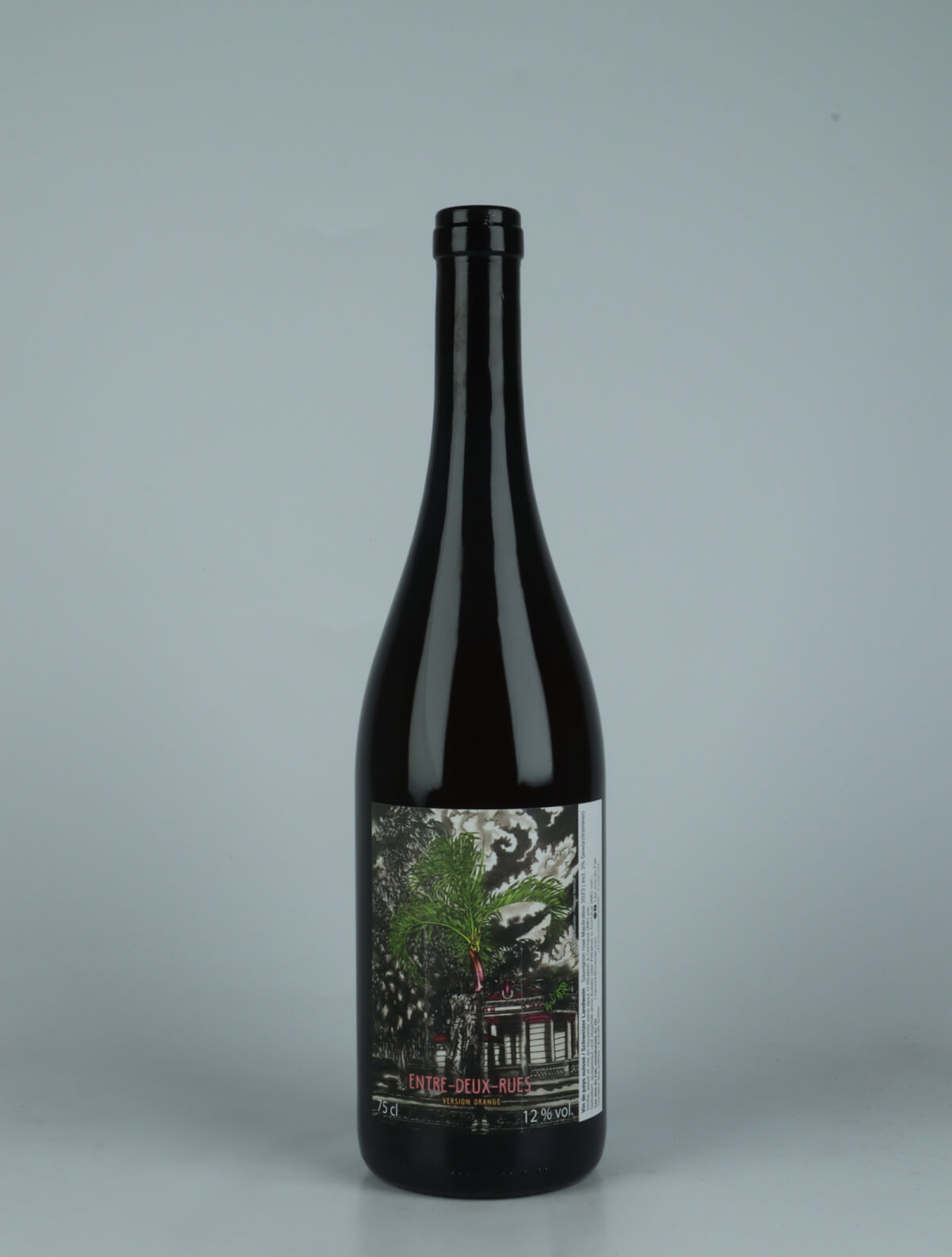 A bottle 2023 Entre Deux Rues - Sauvignon Rose Macération Orange wine from Les Vins du Fab, Neuchâtel in Switzerland