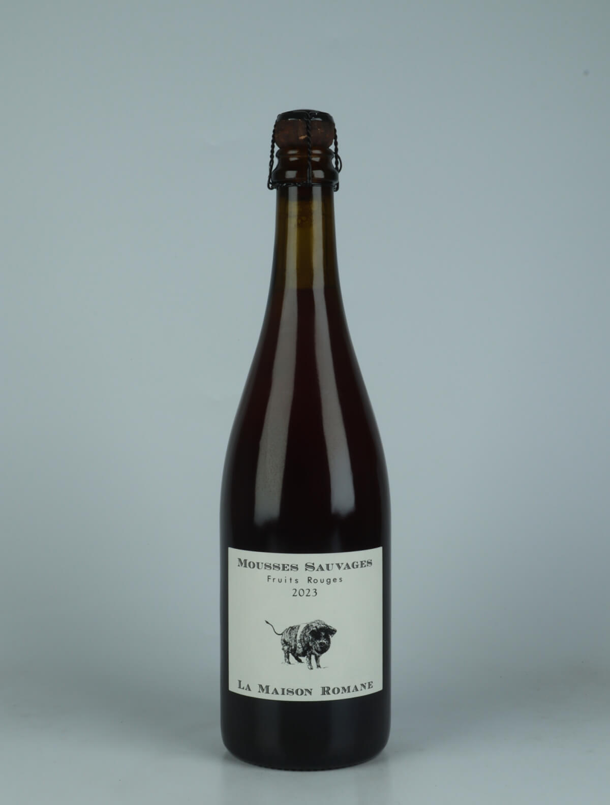 A bottle 2023 Mousses Sauvages Fruits Rouges Øl from La Maison Romane, Bourgogne in Frankrig