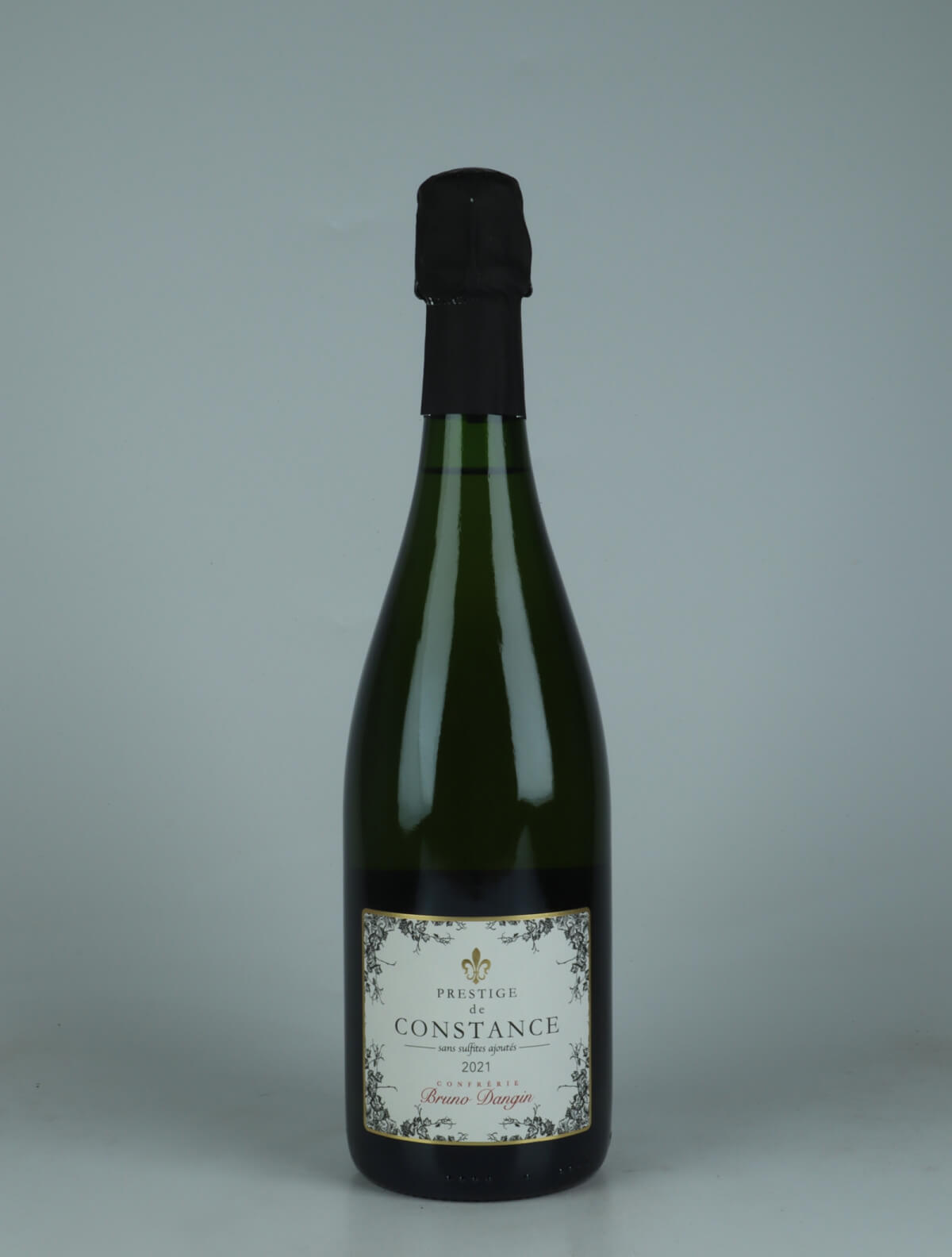 A bottle 2021 Crémant Extra Brut - Prestige de Constance Sparkling from Domaine Bruno Dangin, Burgundy in France