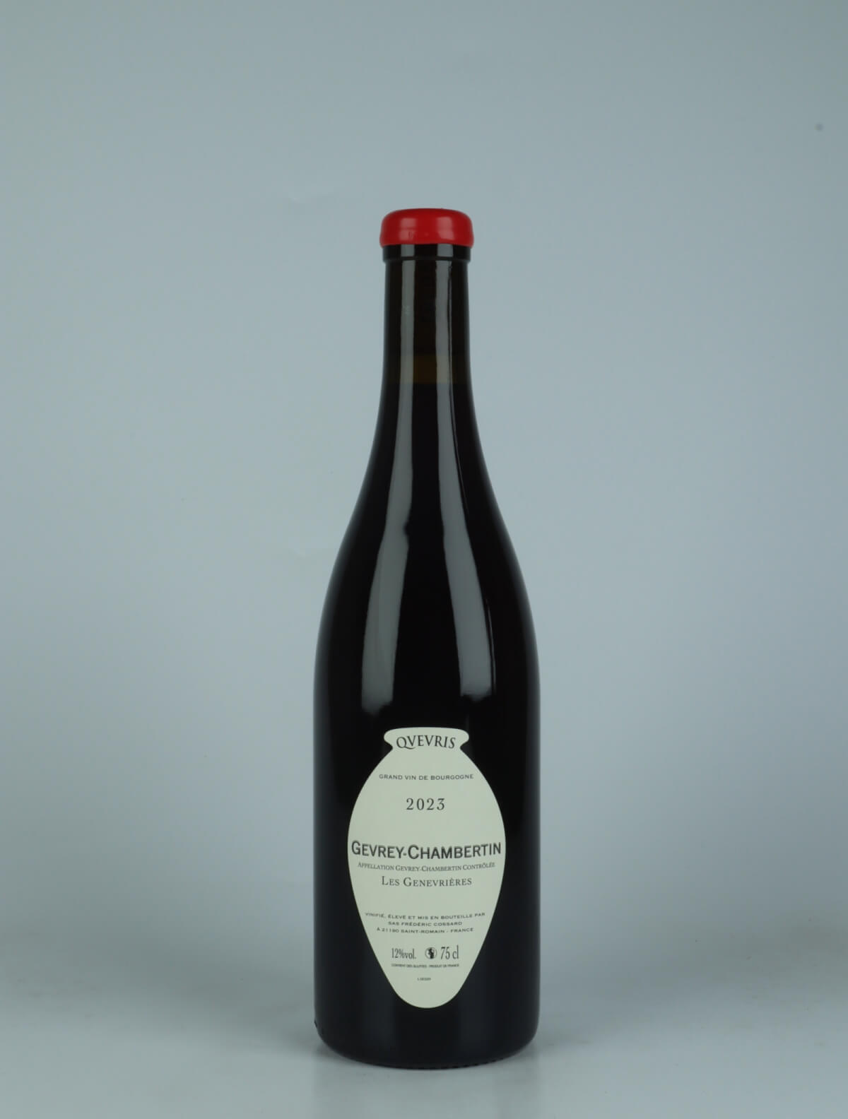 A bottle 2023 Gevrey Chambertin - Les Genevrières - Qvevris Rødvin from Frédéric Cossard, Bourgogne in Frankrig