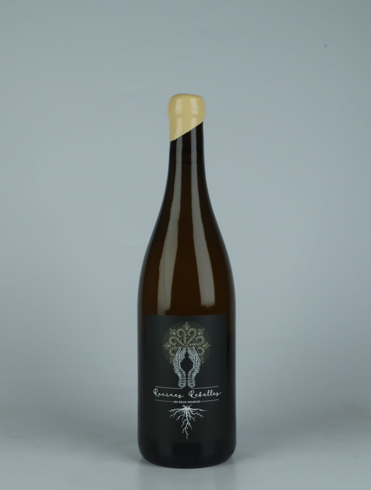 A bottle 2023 Les Deux Sources Hvidvin from Racines Rebelles, Moselle in Luxemburg