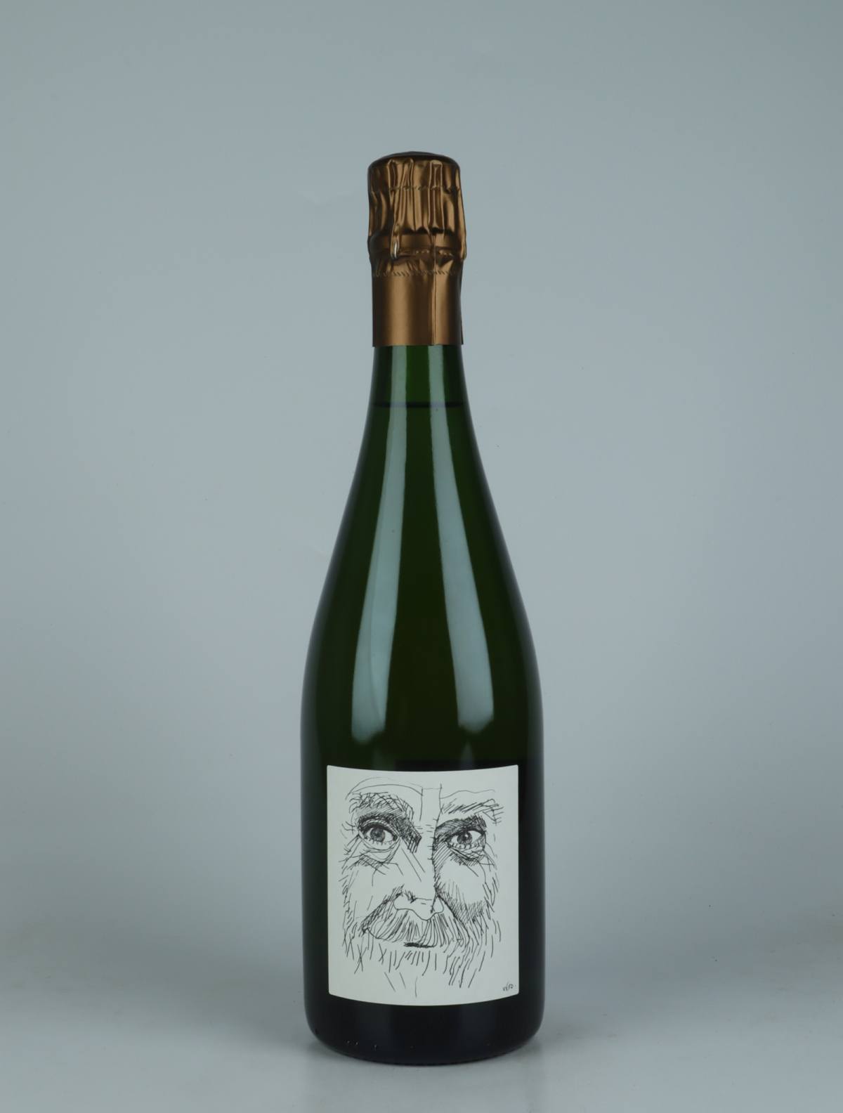 A bottle 2019 Heraclite - Pinot Meunier - Brut Nature Mousserende from Stroebel, Champagne in Frankrig
