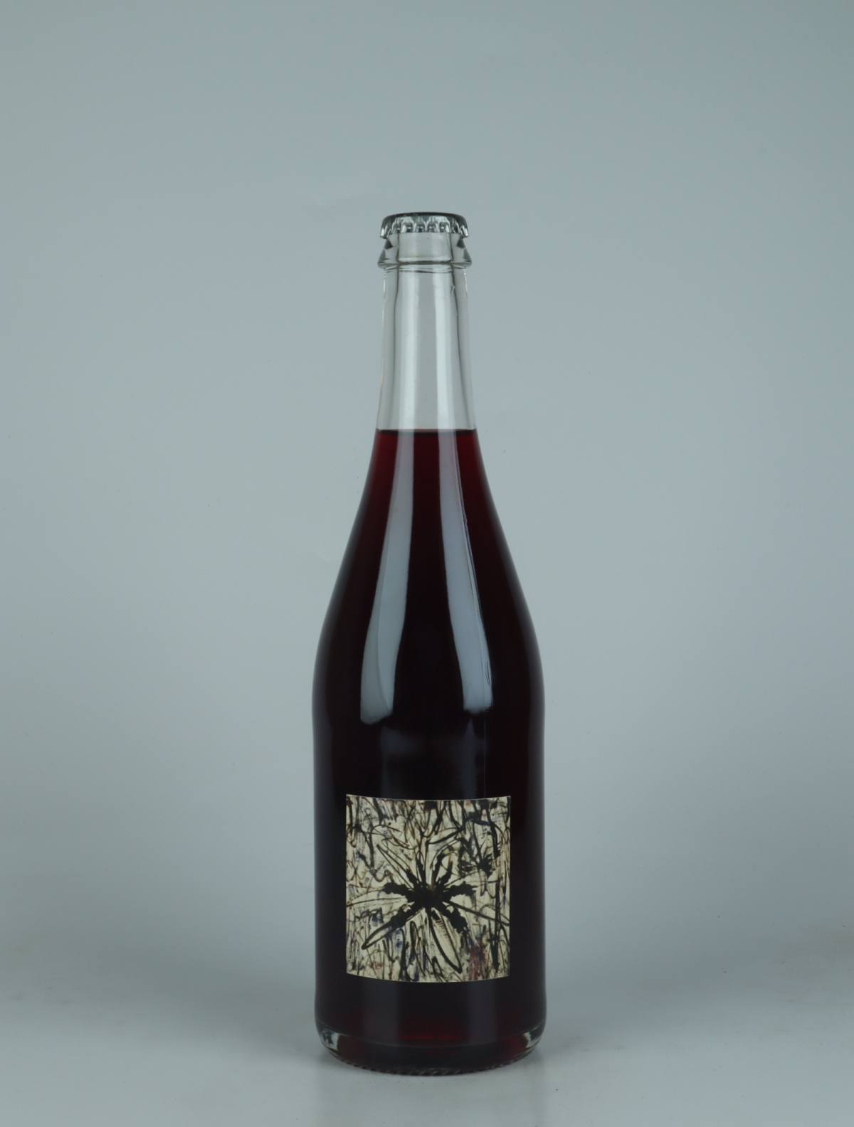 A bottle 2024 Linia Ondulata Rødvin from Absurde Génie des Fleurs, Languedoc in Frankrig