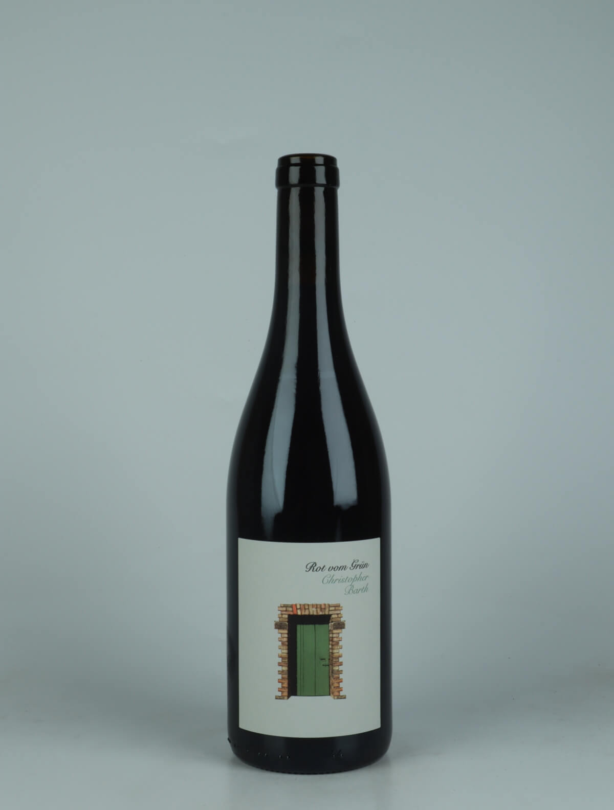A bottle N.V. Rot vom Grün #4 Rødvin from Christopher Barth, Rheinhessen in Tyskland