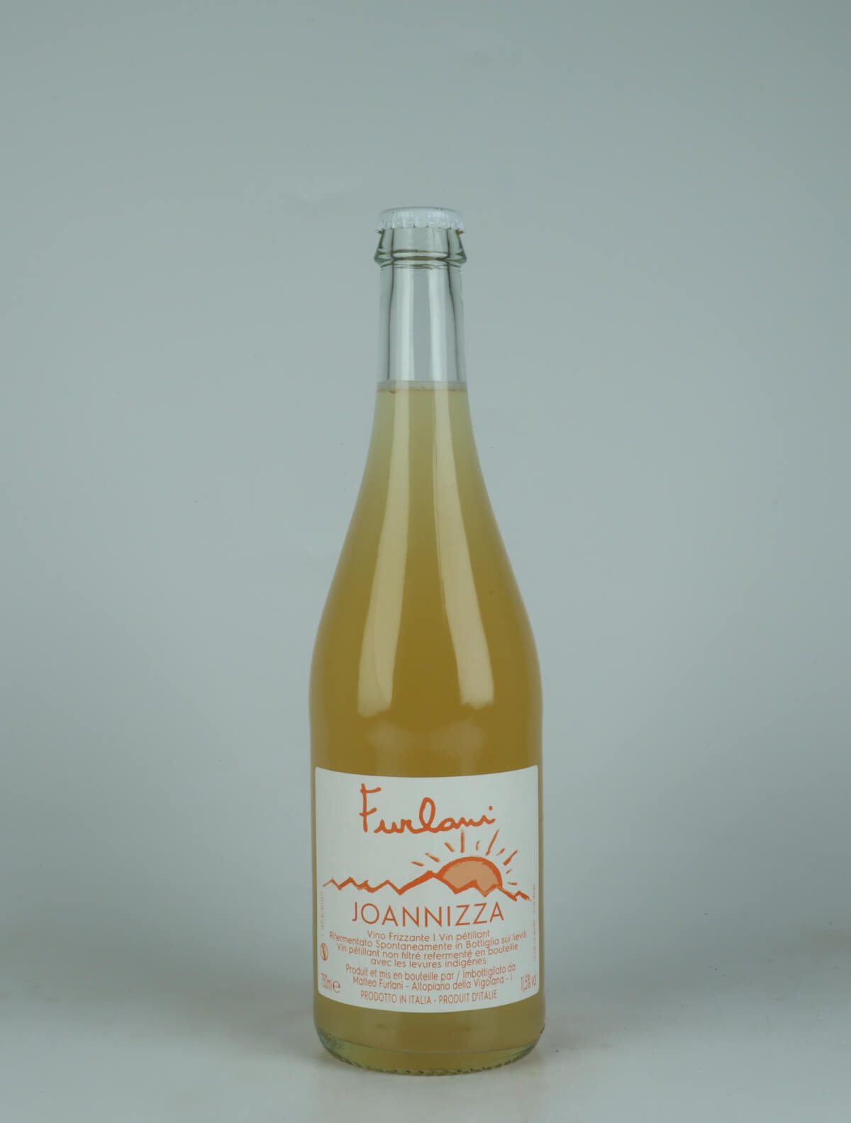 A bottle 2023 Joannizza Mousserende from Cantina Furlani, Alto Adige in Italien