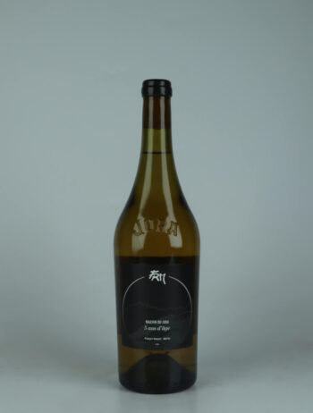 A bottle N.V. Vieux Macvin de Savagnin Sweet wine from François Rousset-Martin, Jura in France