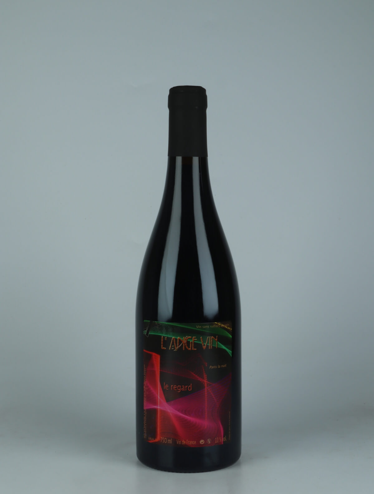 A bottle 2023 Le Regard Rødvin from Jean-Pierre Robinot, Loire in Frankrig