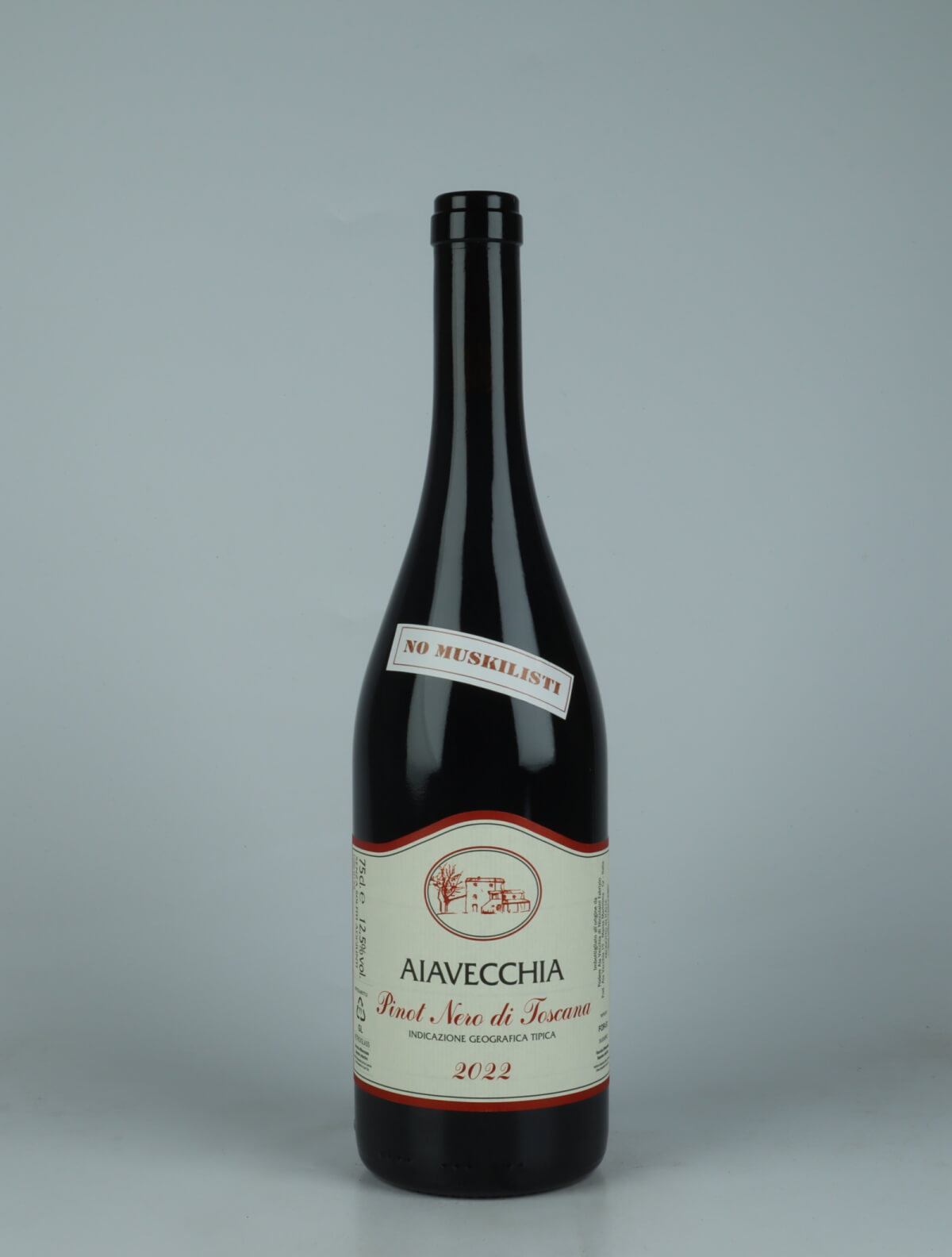 A bottle 2022 Pinot Nero Rødvin from Aia Vecchia, Toscana in Italien
