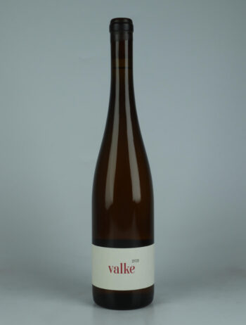 A bottle 2021 Valke White wine from Jakob Tennstedt, Mosel in Germany