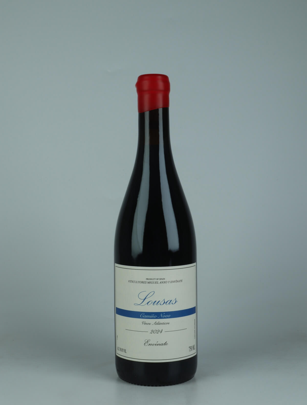 A bottle 2024 Lousas Camiño Novo - Ribeira Sacra Rødvin from Envínate, Ribeira Sacra in Spanien