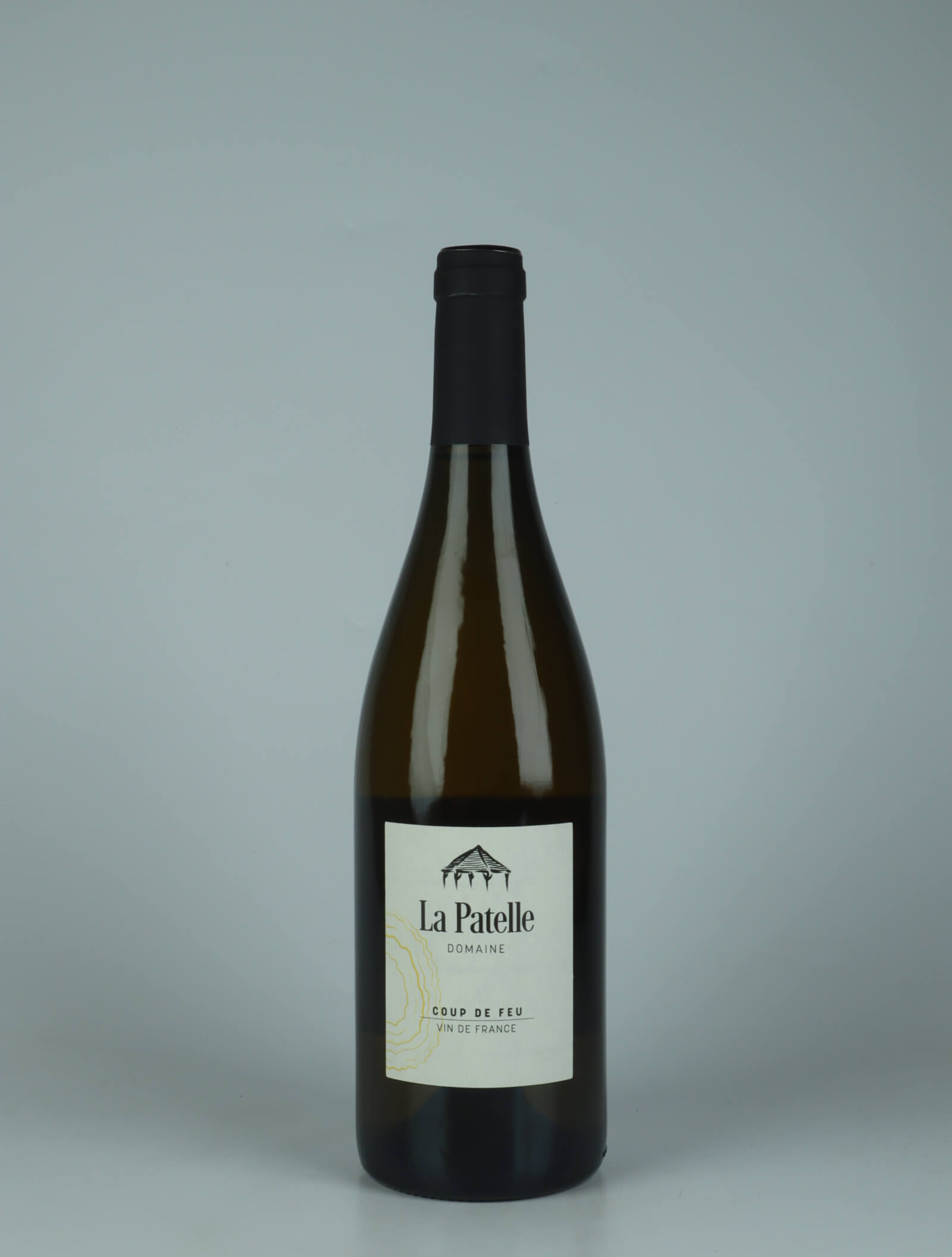 A bottle 2023 Coup de Feu - Chardonnay Hvidvin from Domaine de La Patelle, Jura in Frankrig