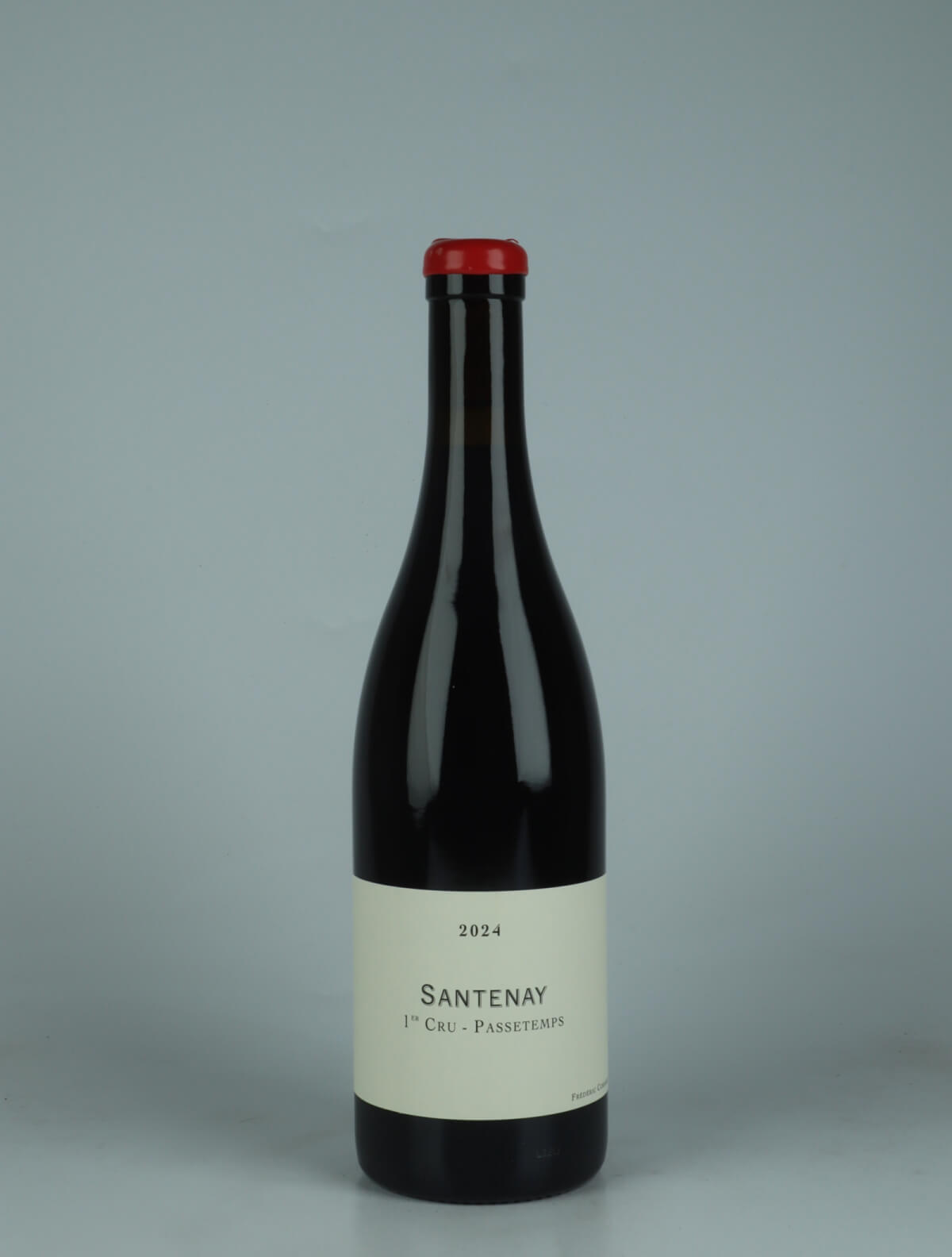 A bottle 2024 Santenay 1. Cru - Passetemps Rødvin from Frédéric Cossard, Bourgogne in Frankrig