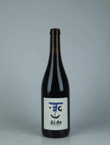A bottle 2025 Zé-RO Red wine from Thibaud Capellaro, Rhône in France