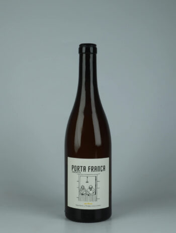 A bottle 2024 Porta Franca White wine from Alberto Nanclares, Rias Baixas in Spain