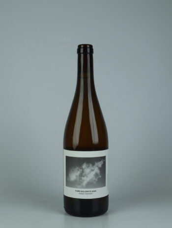 A bottle 2024 Pure Dolomite White wine from Jonas Dostert, Mosel in Germany
