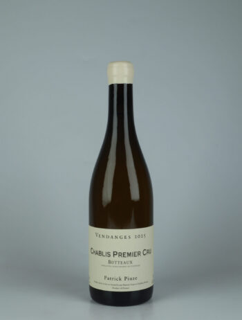 A bottle 2025 Chablis 1. Cru - Butteaux White wine from Patrick Piuze, Burgundy in France